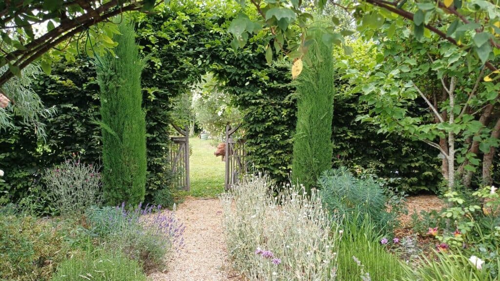 Jardin de curé chez bob et lise