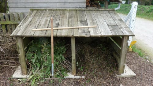 Fabriquer un composteur en bois. Bac à compost double